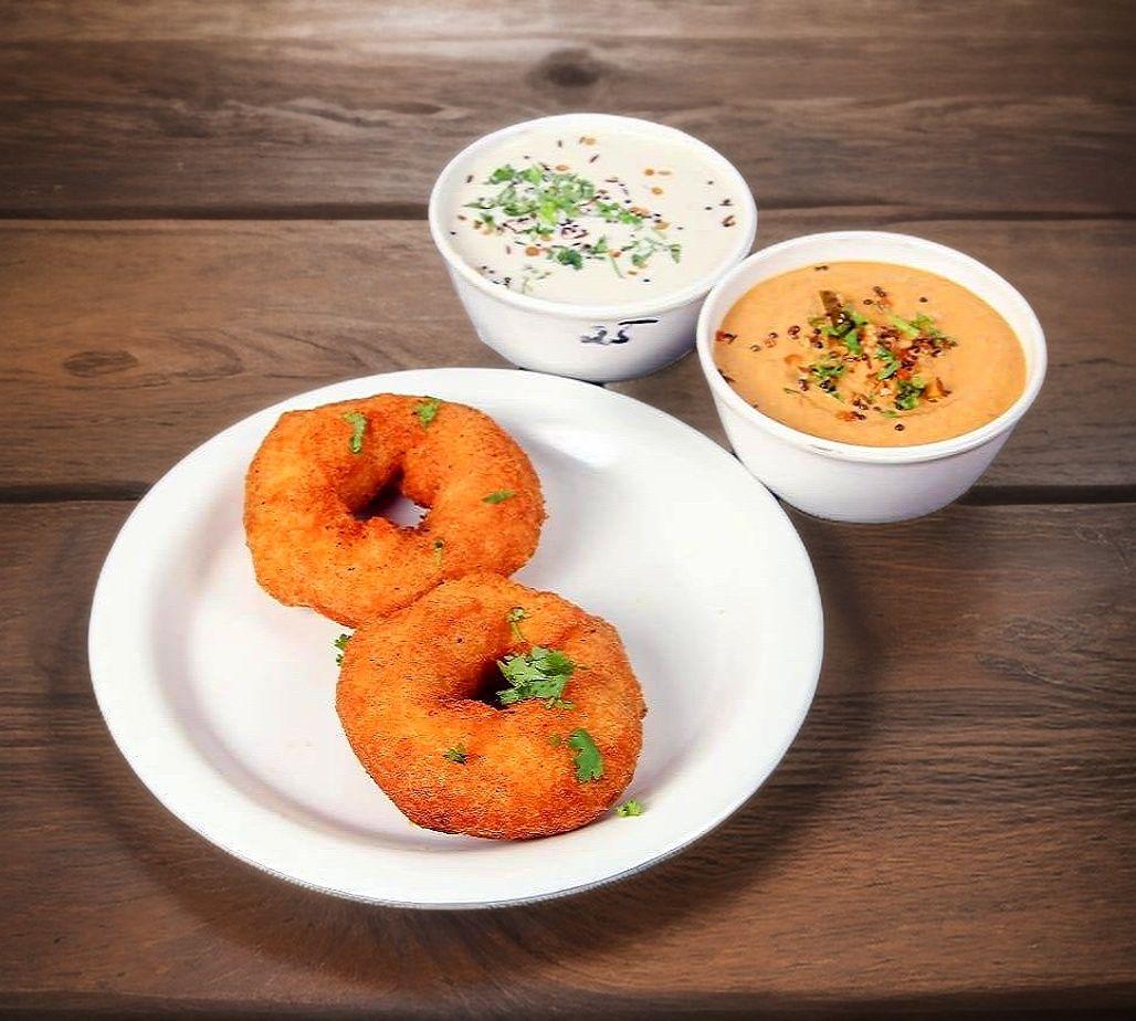 Rava Vadai
